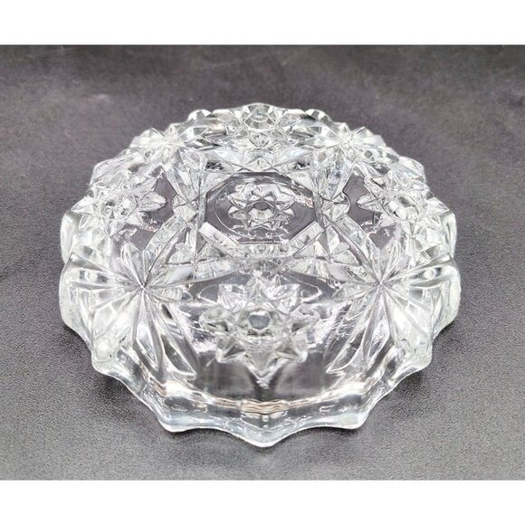 Vintage Ashtray Starburst Pattern Pressed Glass Mid Century Heavy Clear Barware - Picture 6 of 11